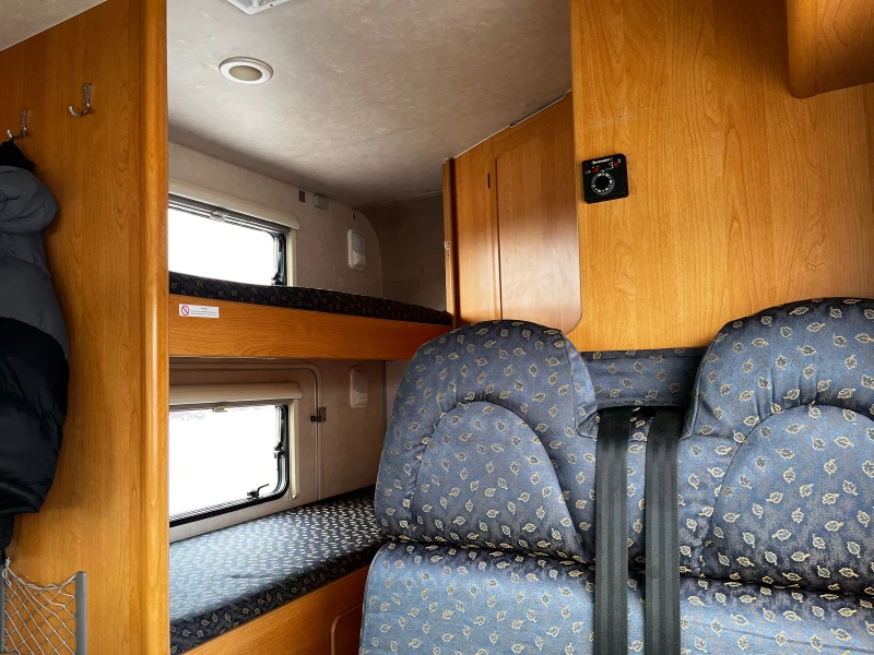 Кемпер Adria DK570, снимка 6 - Каравани и кемпери - 46903677