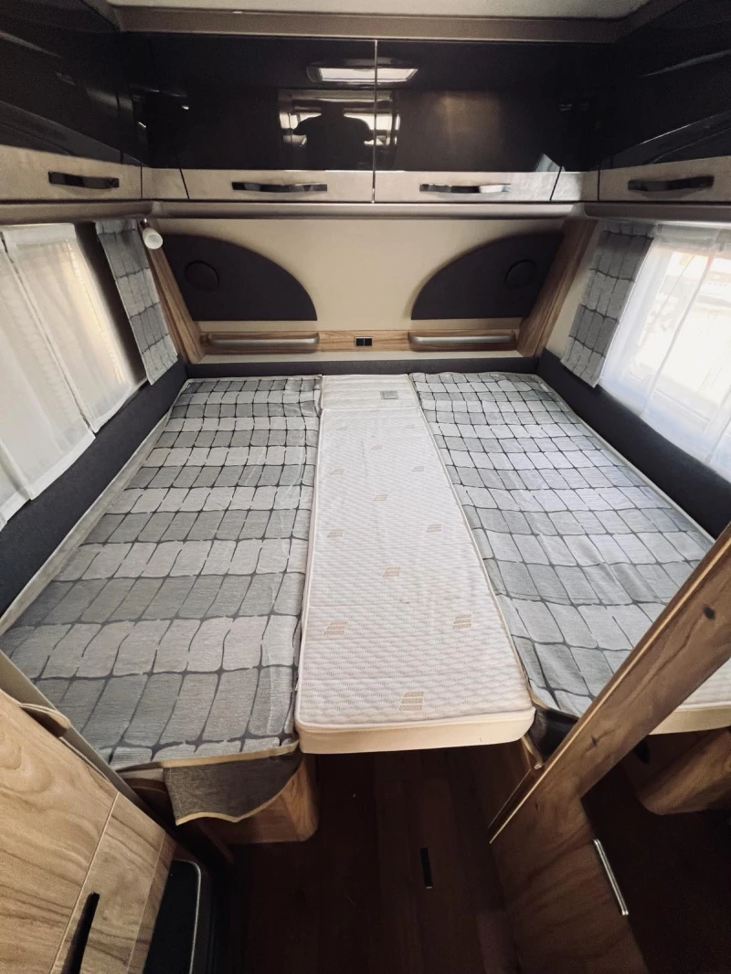 Каравана HYMER / ERIBA NOVA 535 КЛИМАТИК, МУВЪР, СОЛАР, снимка 10 - Каравани и кемпери - 52159479