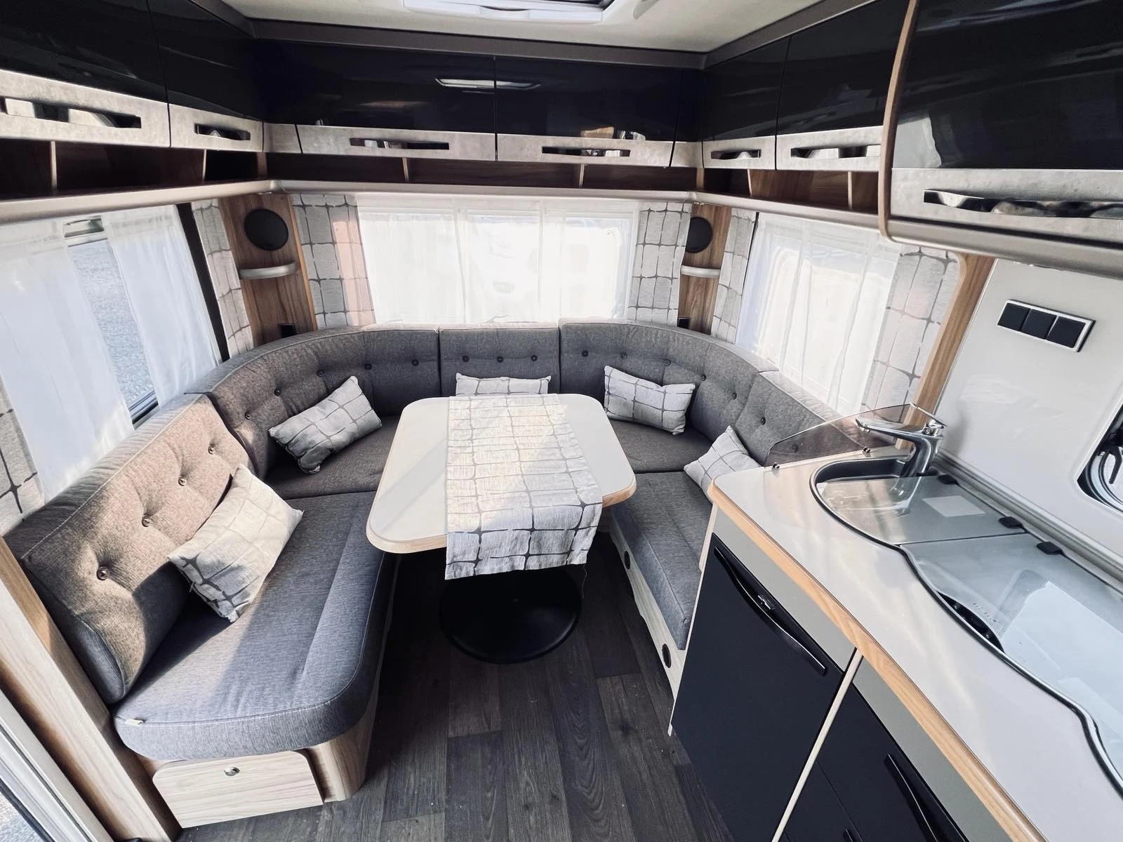 Каравана HYMER / ERIBA NOVA 535 КЛИМАТИК, МУВЪР, СОЛАР - изображение 6