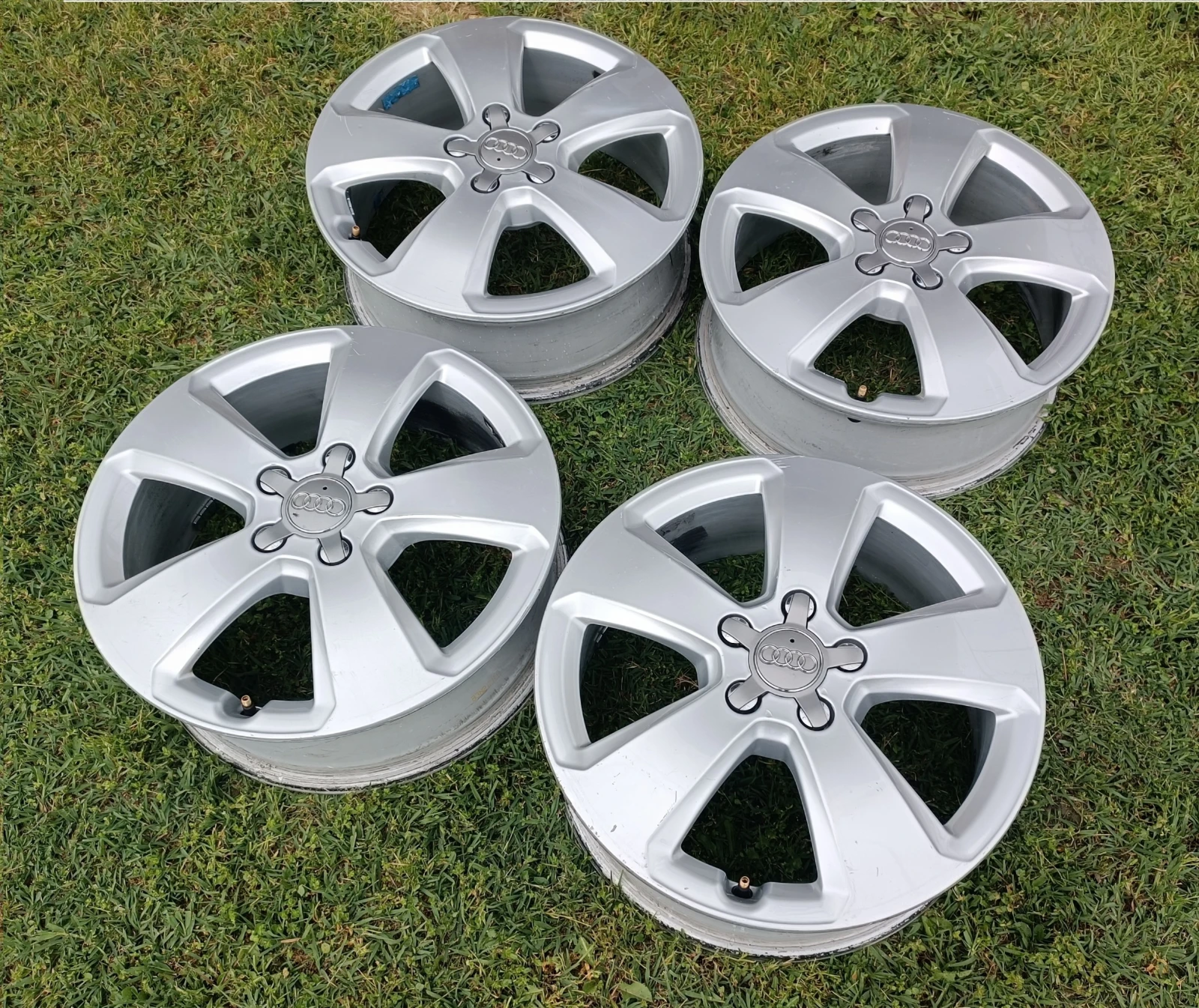 Джанти за Audi, снимка 5 - Гуми и джанти - 54390964