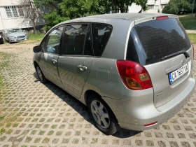 Toyota Corolla verso, снимка 3
