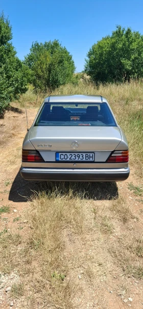 Mercedes-Benz 200, снимка 14