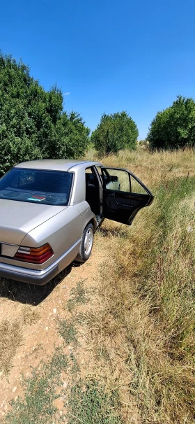 Mercedes-Benz 200, снимка 3