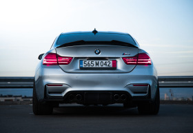 BMW M4 Carbon, снимка 12 - Автомобили и джипове - 45715991