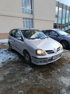  Nissan Almera tino