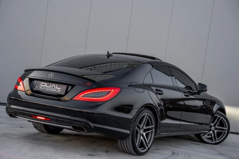 Mercedes-Benz CLS 500 BI-TURBO * AMG * CARBON * HARMAN/CARDON * FULL MAX, снимка 4 - Автомобили и джипове - 47583657