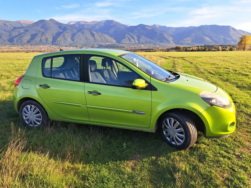 Renault Clio Navi 1.2i GAZ, снимка 6 - Автомобили и джипове - 47678743