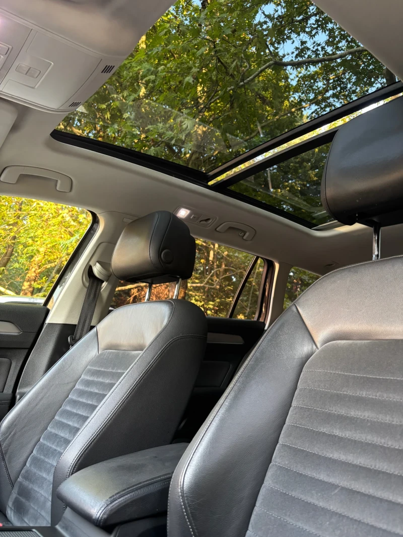 VW Passat R Line BluMotion Матрикс/Дигитал/Пано/Масаж/Кожа, снимка 11 - Автомобили и джипове - 52112203