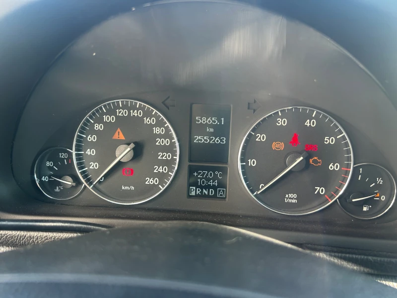 Mercedes-Benz C 200, снимка 7 - Автомобили и джипове - 52286150