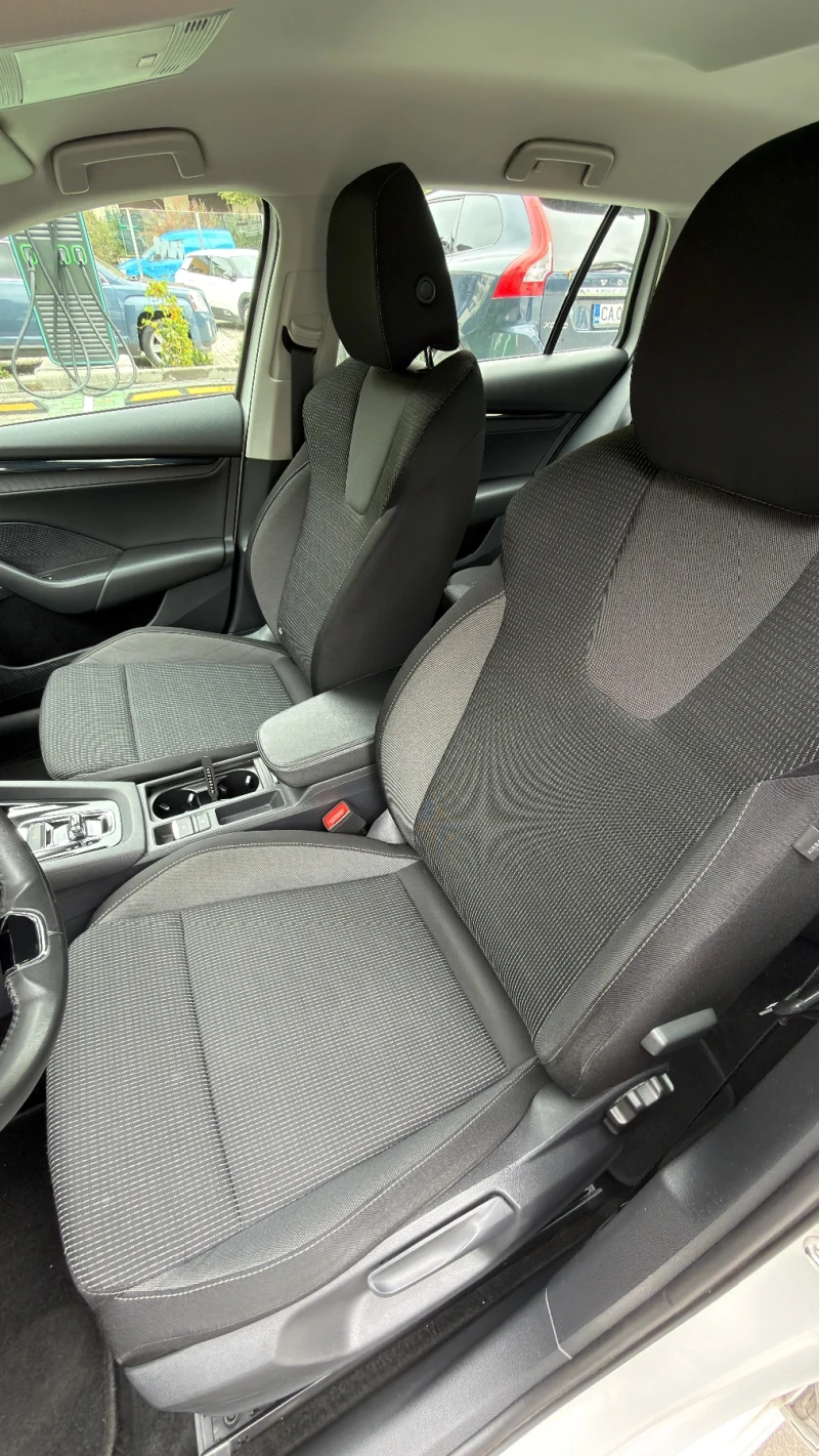 Skoda Octavia 2.0 TDI 150 , снимка 11 - Автомобили и джипове - 52309543