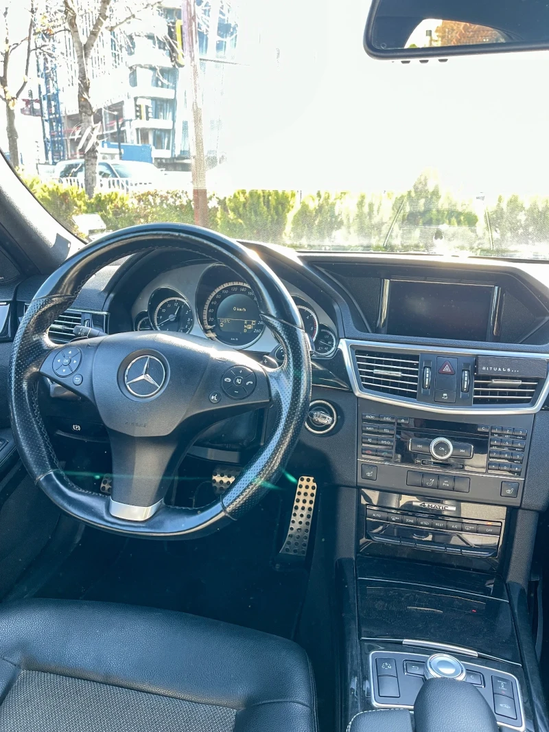 Mercedes-Benz E 350, снимка 11 - Автомобили и джипове - 52433174