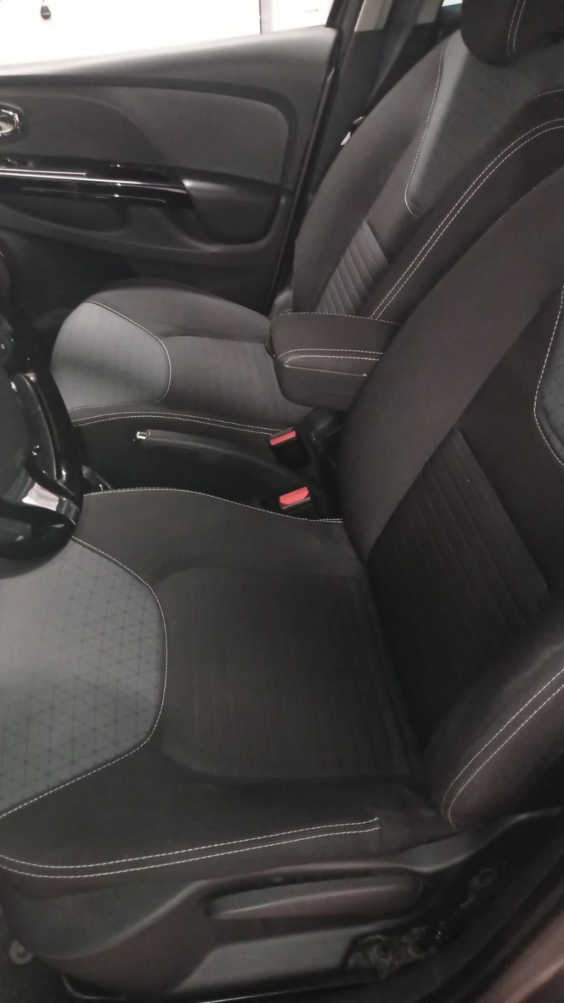 Renault Clio 1.2, снимка 10 - Автомобили и джипове - 52534020