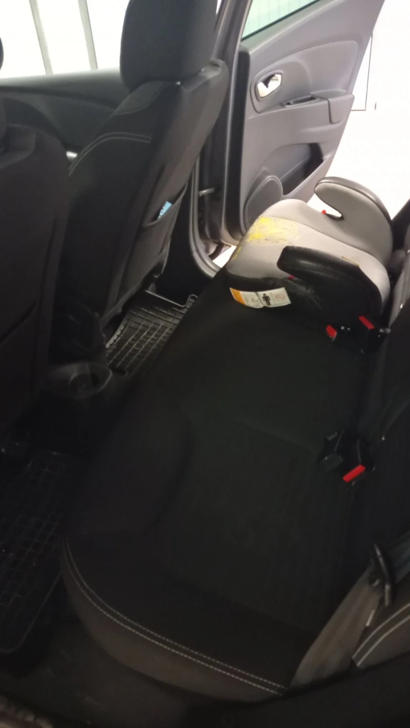 Renault Clio 1.2, снимка 6 - Автомобили и джипове - 52534020