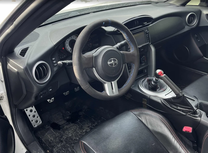 Toyota GT86 Scion FR-S, снимка 5 - Автомобили и джипове - 52749820