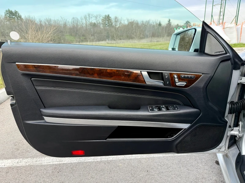 Mercedes-Benz E 55 4.7 V8 Coupe AMG, снимка 11 - Автомобили и джипове - 53064204