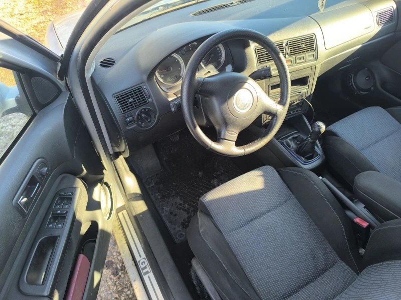 VW Golf 1.9tdi GT, снимка 10 - Автомобили и джипове - 53075310