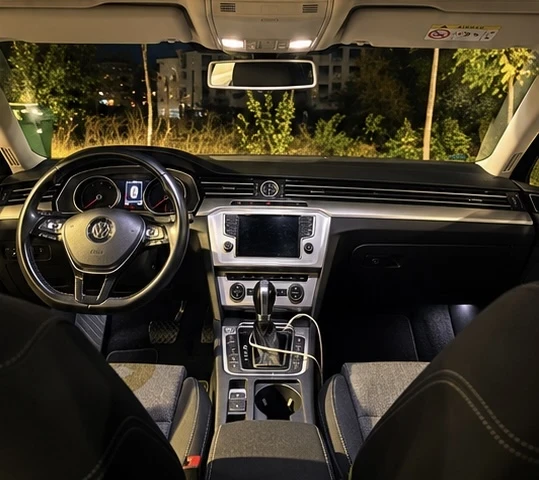 VW Passat, снимка 5 - Автомобили и джипове - 56714861