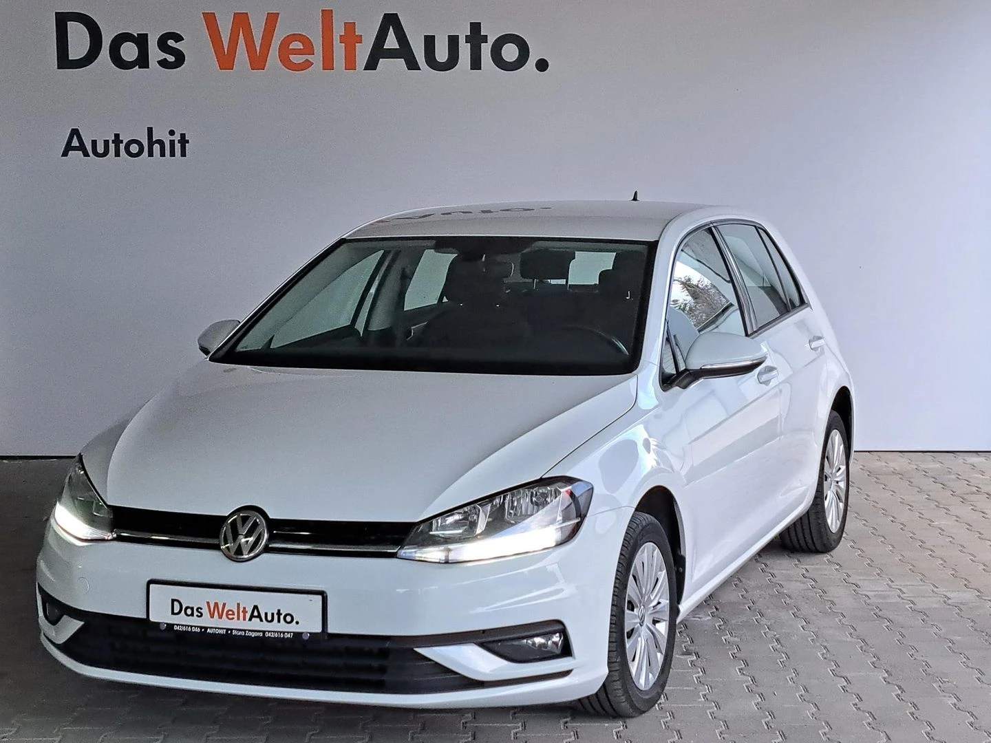 VW Golf Trendline 1.6TDI BMT - [1] 