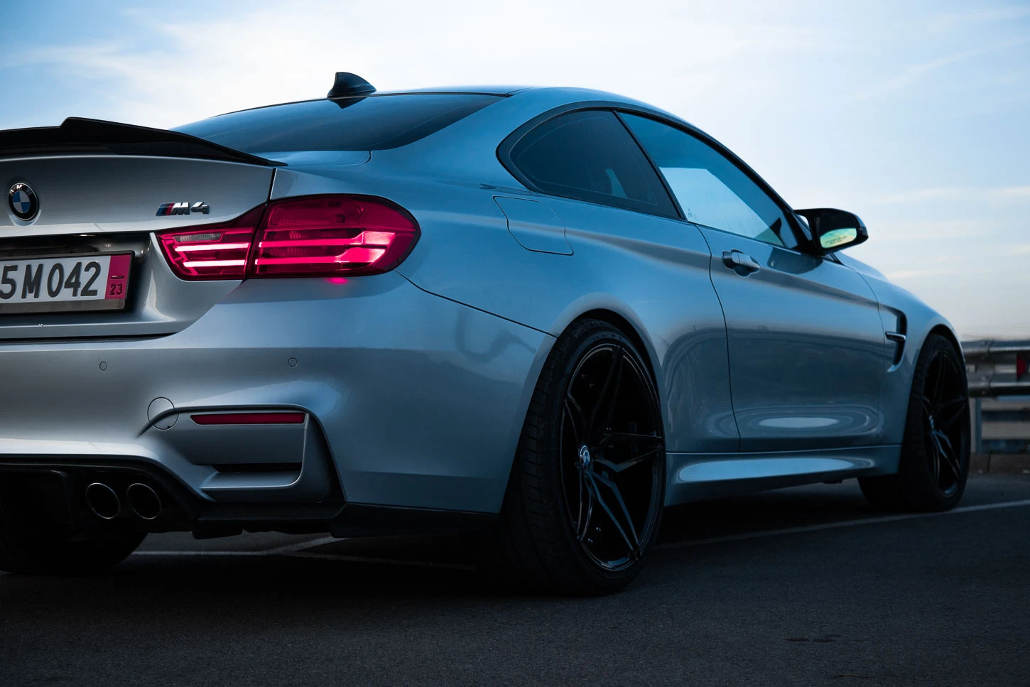 BMW M4 Carbon - изображение 6