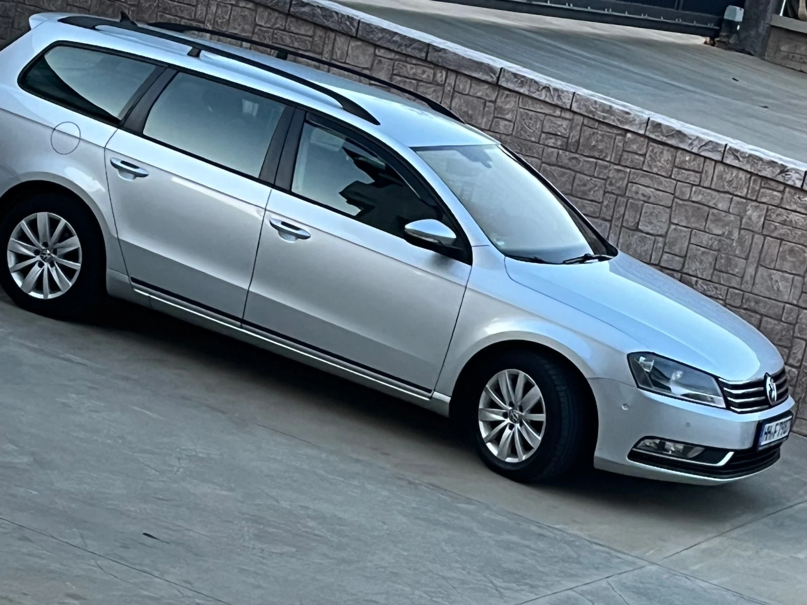 VW Passat - [1] 