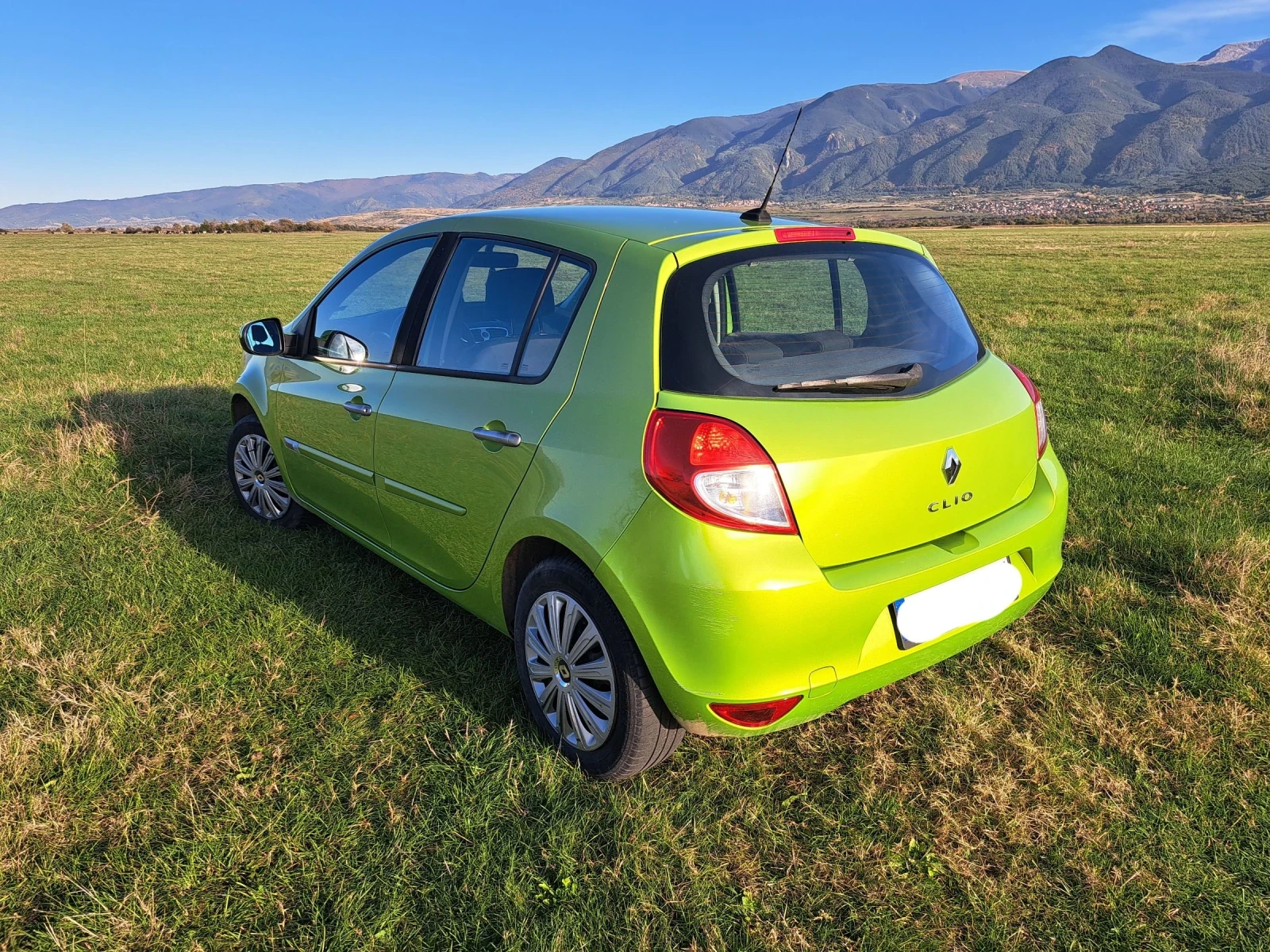 Renault Clio Navi 1.2i GAZ - изображение 8