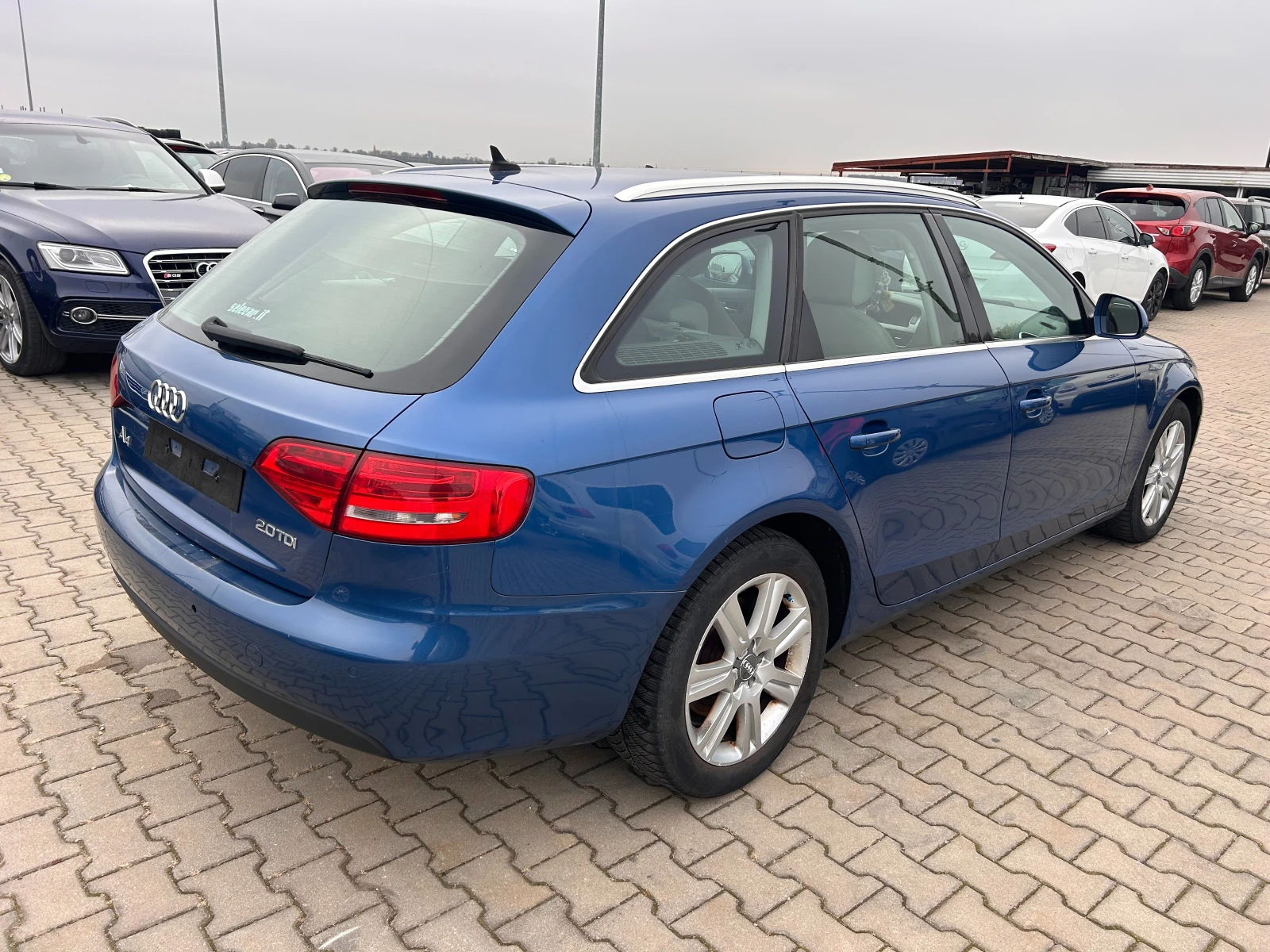 Audi A4 2.0TDI NAVI  - изображение 6