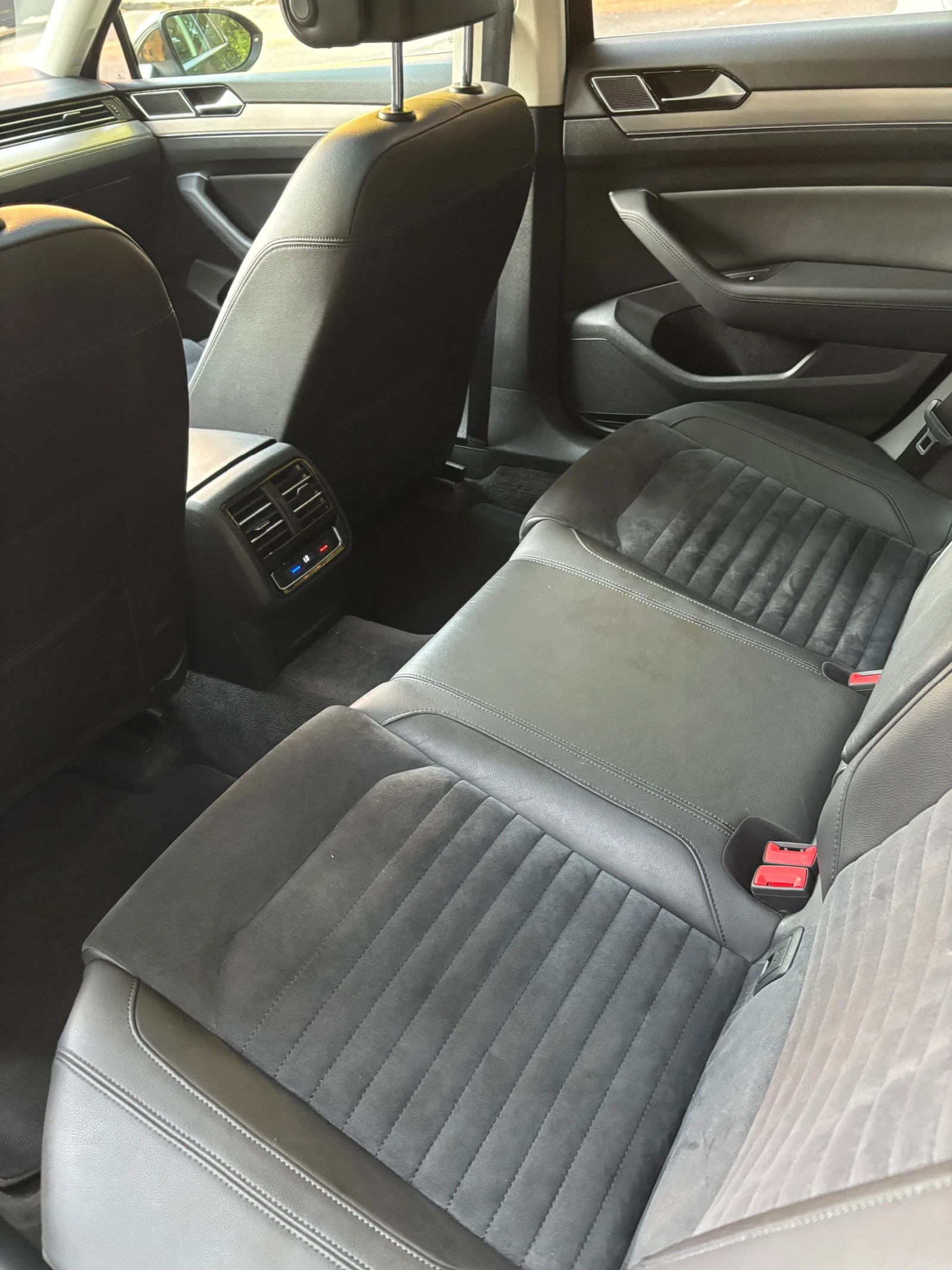 VW Passat R Line BluMotion //// | Mobile.bg   13