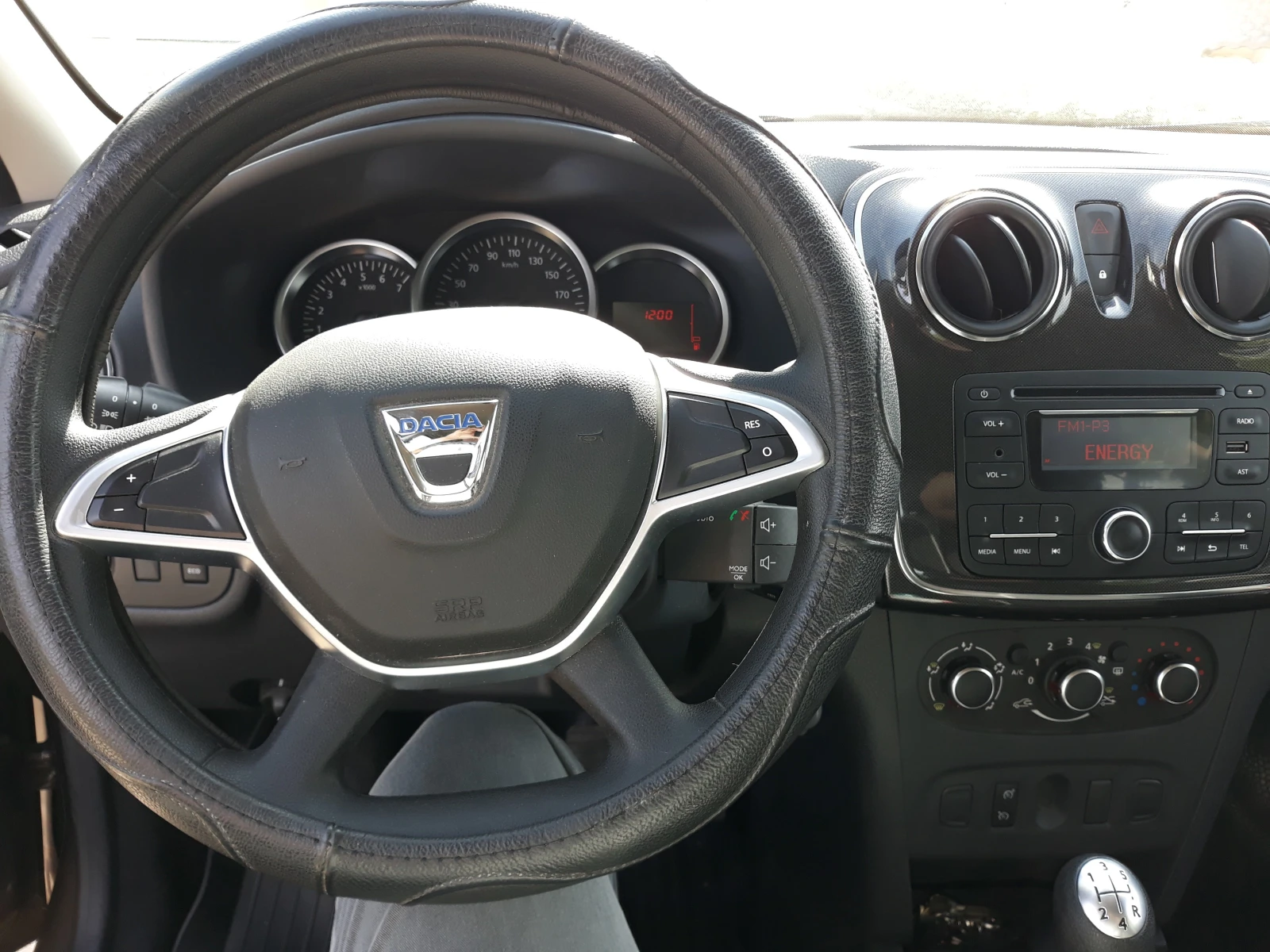 Dacia Logan  - изображение 9