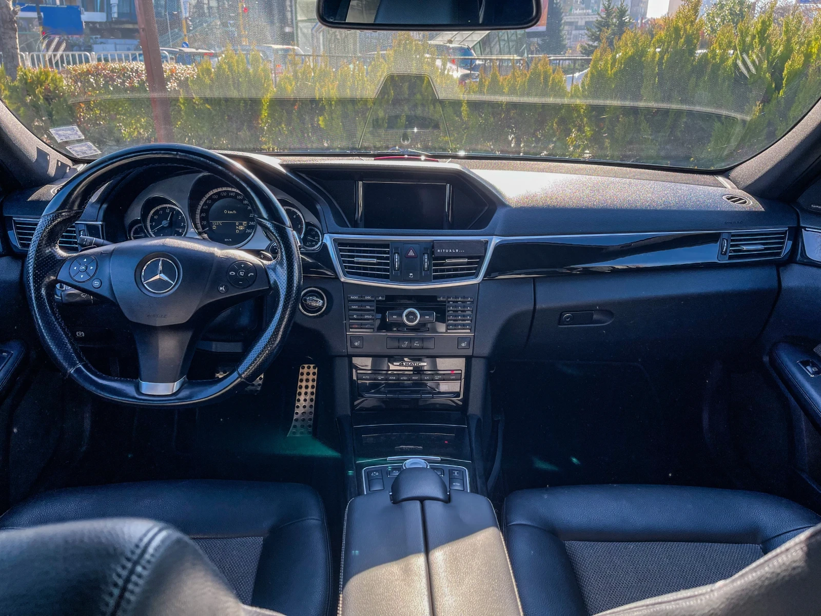 Mercedes-Benz E 350  - изображение 10