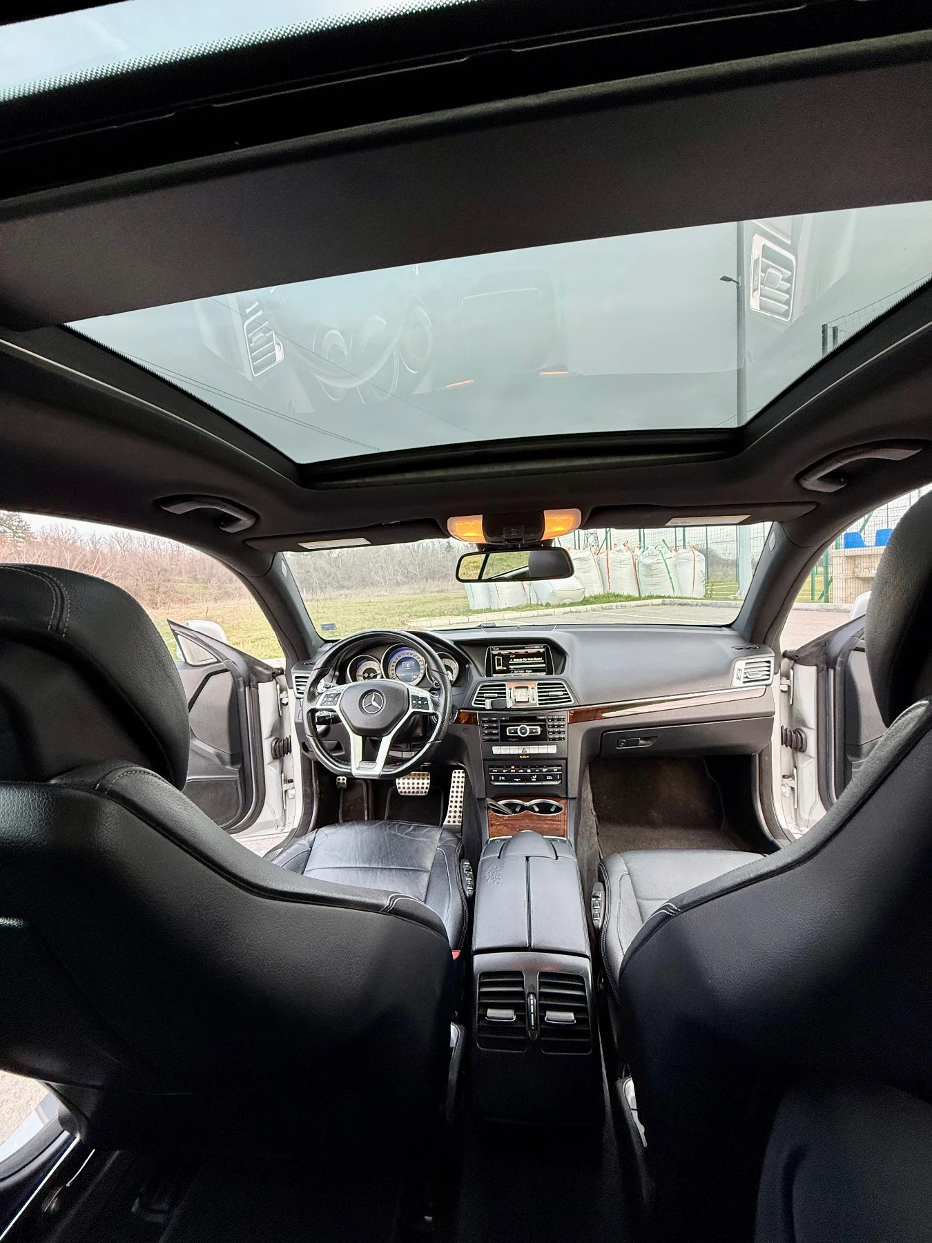 Mercedes-Benz E 55 4.7 V8 Coupe AMG - изображение 8