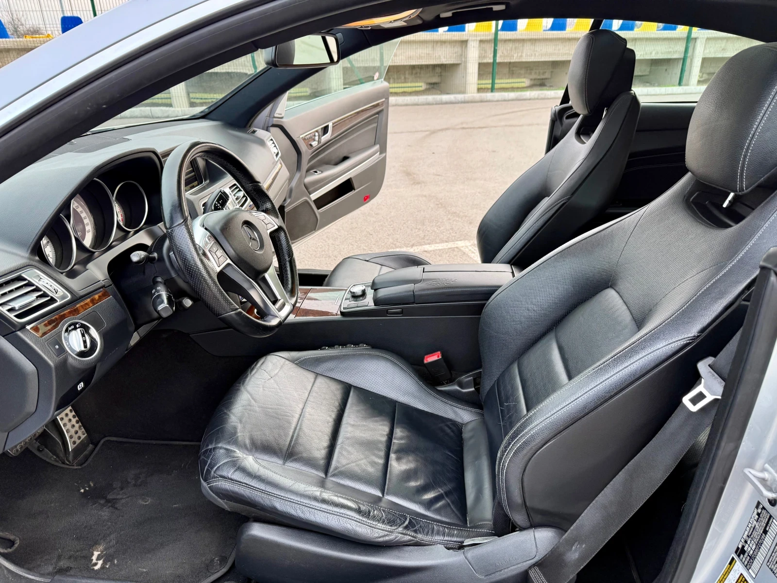 Mercedes-Benz E 55 4.7 V8 Coupe AMG - изображение 6