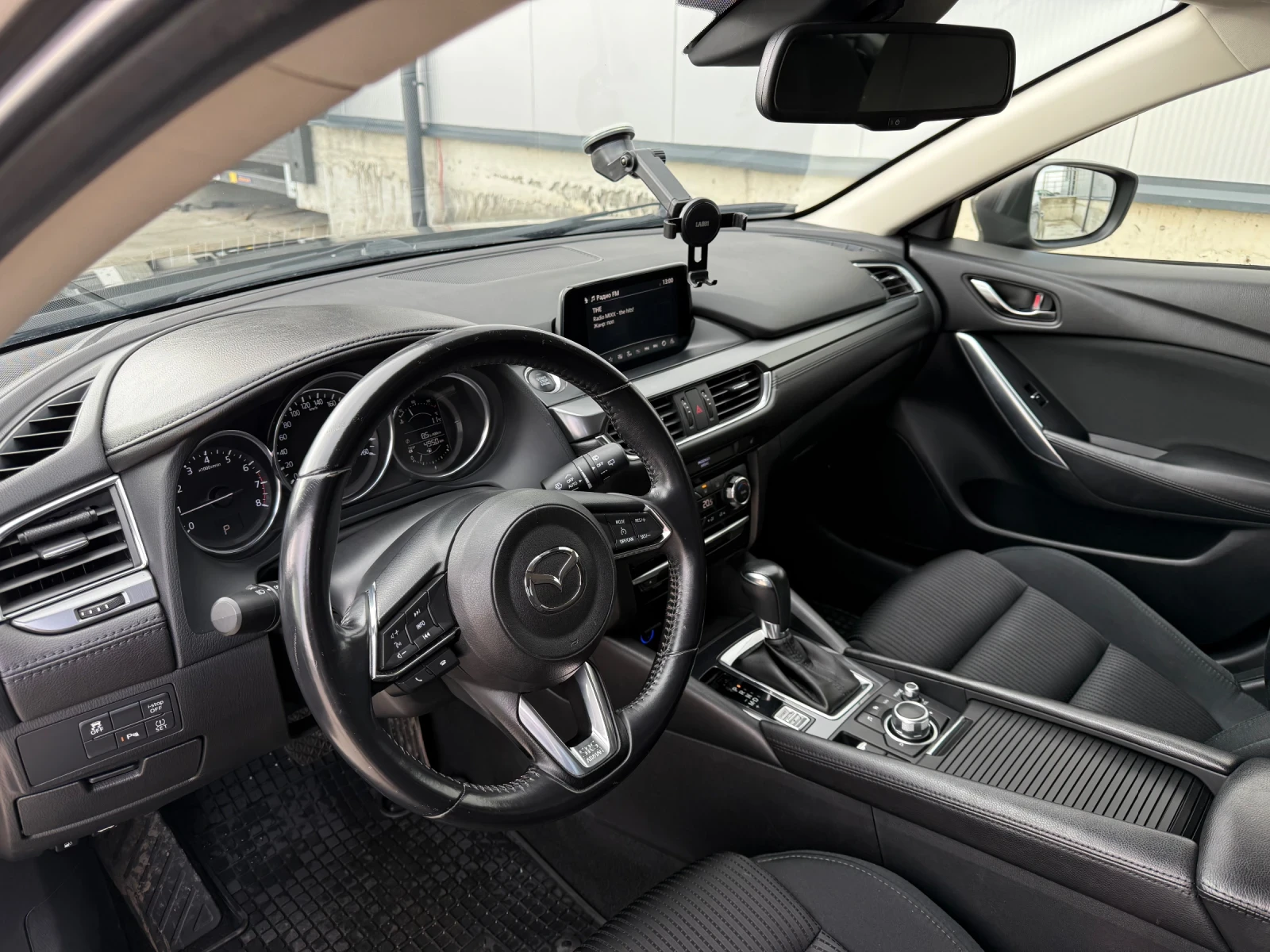 Mazda 6 2.0 Автоматик Facelift , снимка 14 - Автомобили и джипове - 53763547