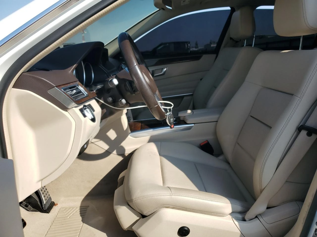 Mercedes-Benz E 350 HARMAN KARDON* AMBIENT* ПОДГРЕВИ* ЛЕД - изображение 7