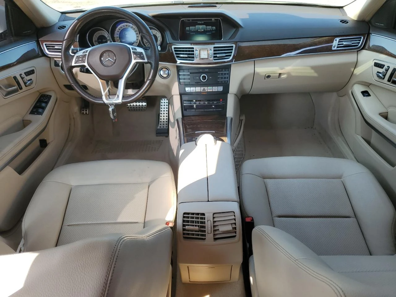 Mercedes-Benz E 350 HARMAN KARDON* AMBIENT* ПОДГРЕВИ* ЛЕД - изображение 8