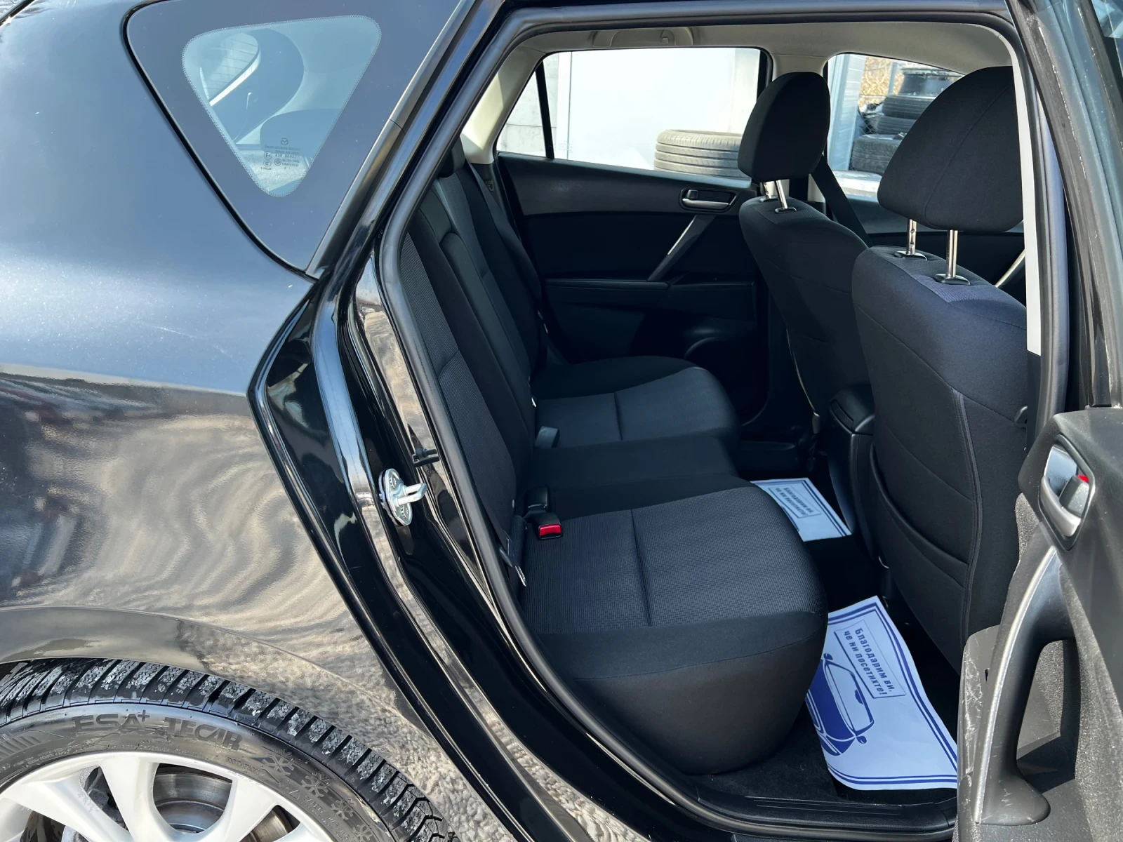 Mazda 3 1.6i 168000km SWISS EDITION, снимка 12 - Автомобили и джипове - 53754730