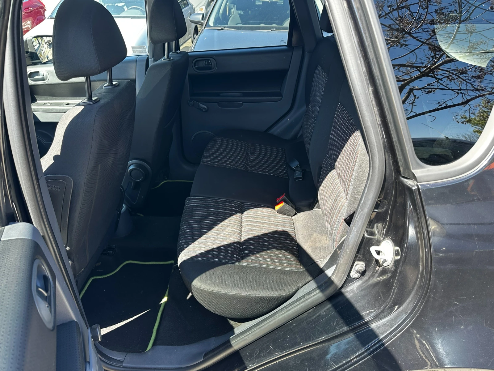 Mitsubishi Colt 1.3 95к.с , снимка 10 - Автомобили и джипове - 54145052