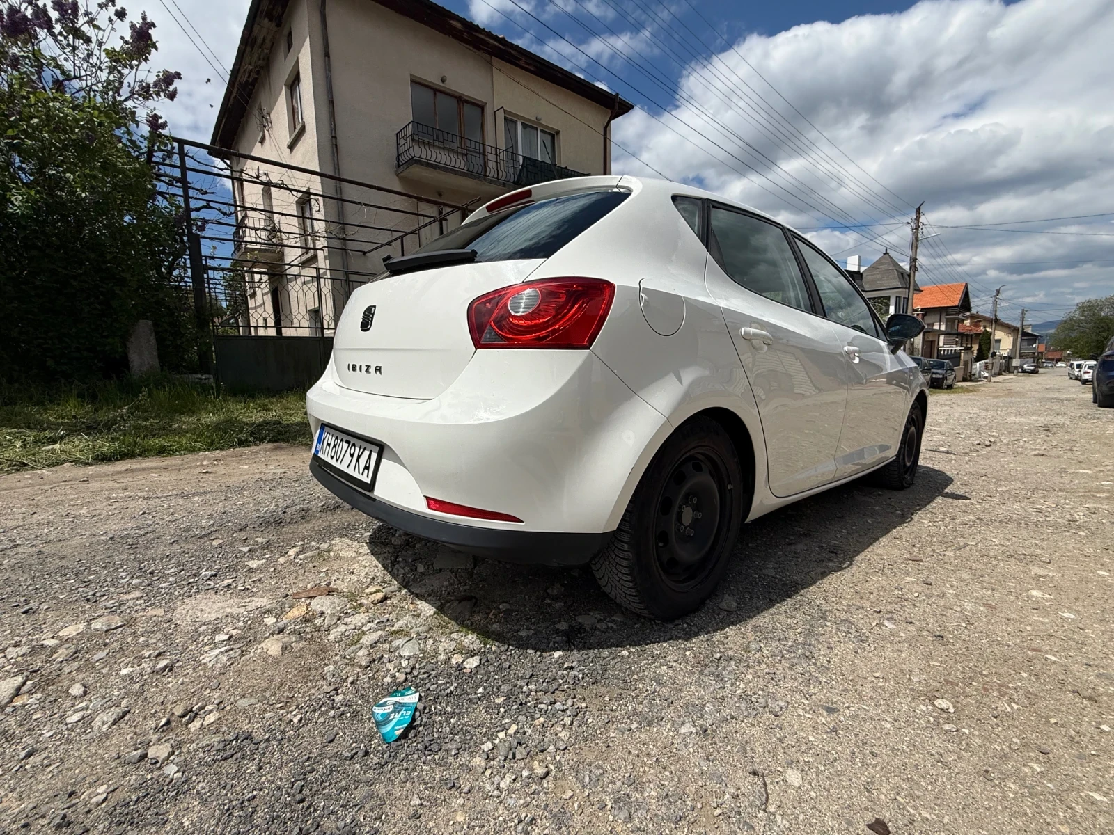 Seat Ibiza 1.4, снимка 4 - Автомобили и джипове - 54401402