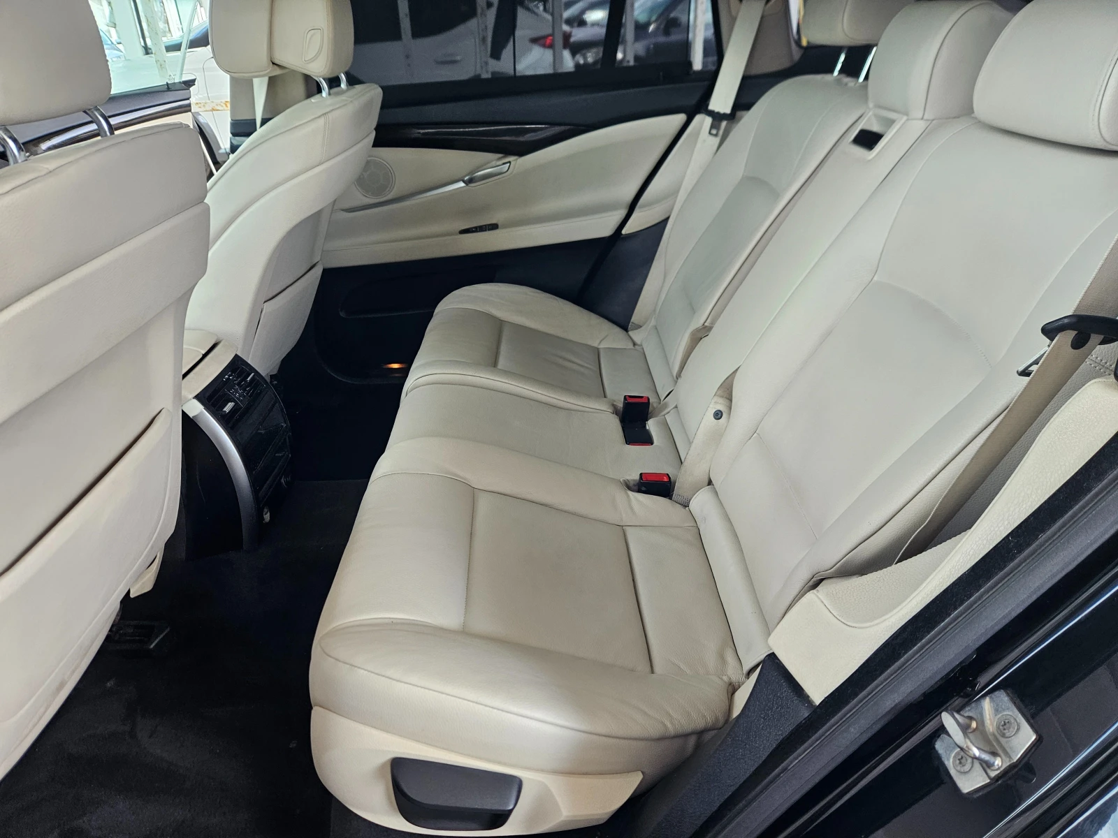 BMW 5 Gran Turismo M PAKET/ЛИЗИНГ, снимка 9 - Автомобили и джипове - 54894944