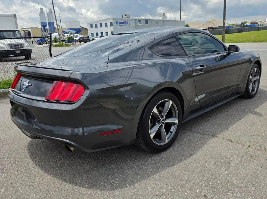 Ford Mustang  V6 Fastback, снимка 3 - Автомобили и джипове - 54999993