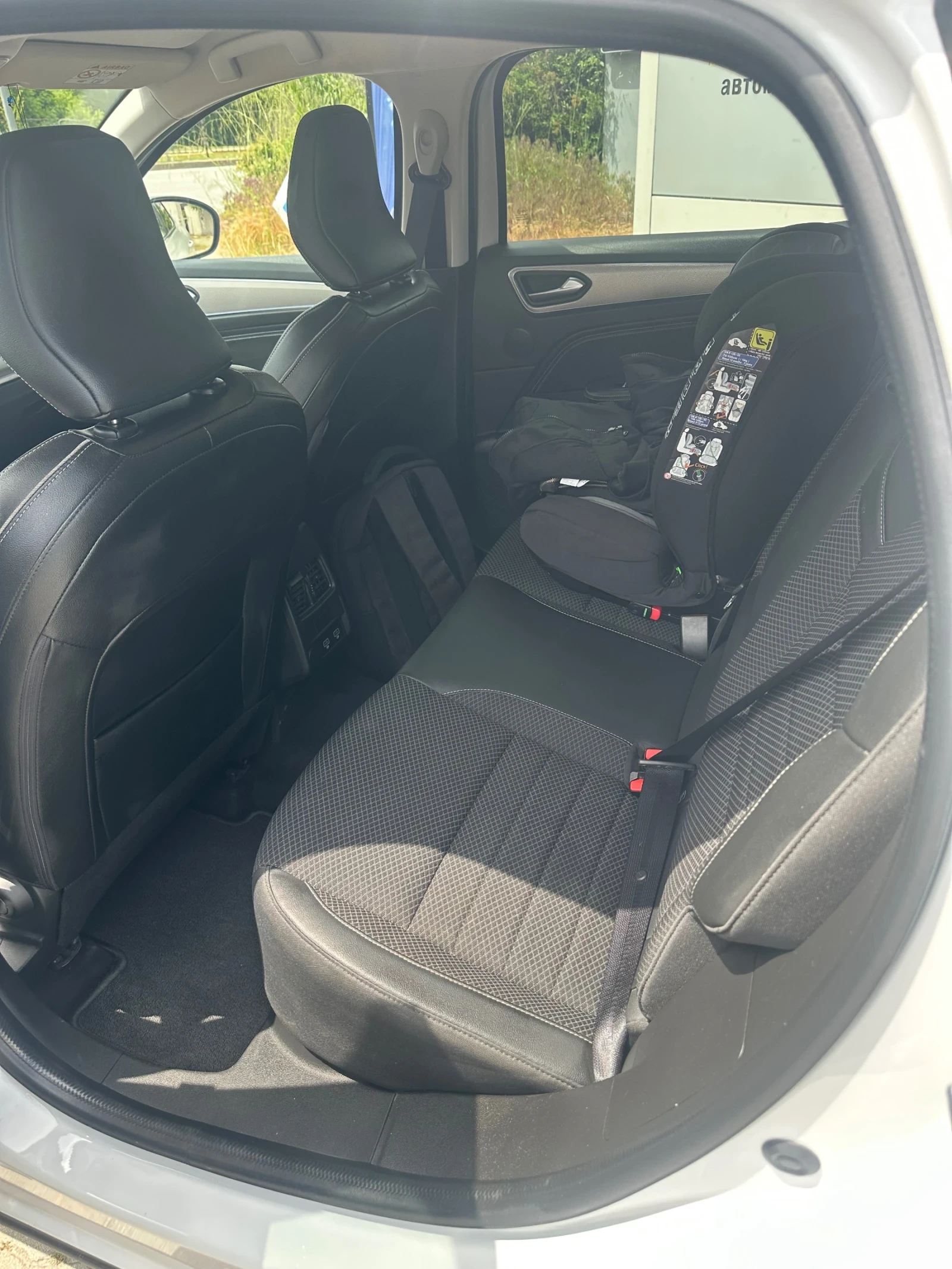 Renault Arkana 1.6 E tech hybrid, снимка 11 - Автомобили и джипове - 55016383
