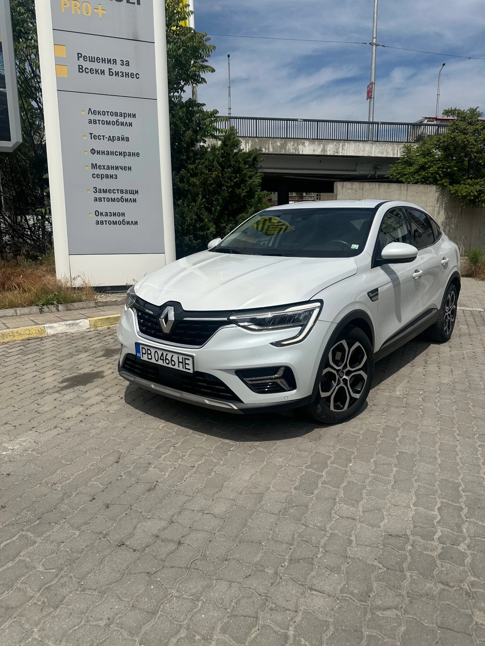 Renault Arkana 1.6 E tech hybrid, снимка 3 - Автомобили и джипове - 55016383