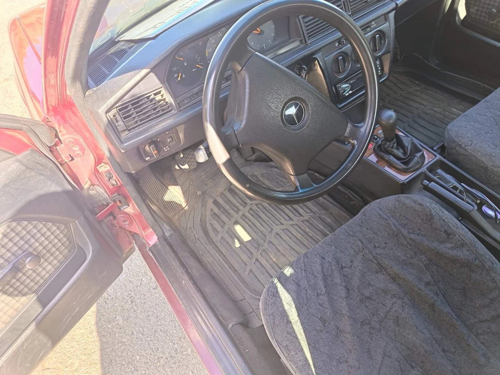 Mercedes-Benz 190, снимка 5 - Автомобили и джипове - 55141724