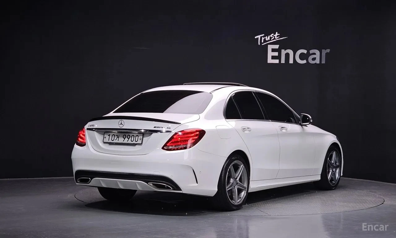 Mercedes-Benz C 200 AMG, снимка 2 - Автомобили и джипове - 55643462