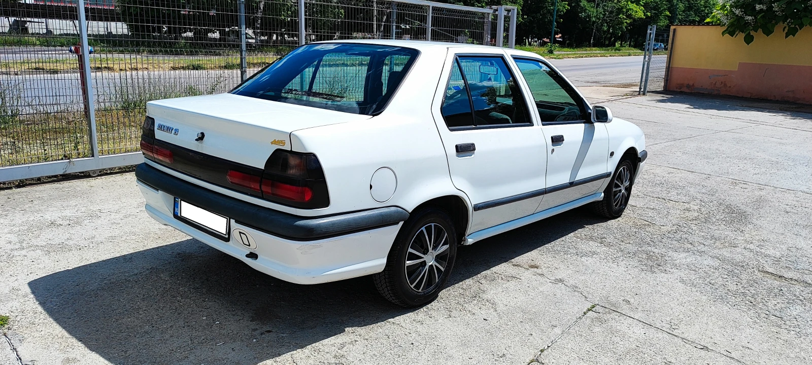 Renault 19, снимка 9 - Автомобили и джипове - 55707266