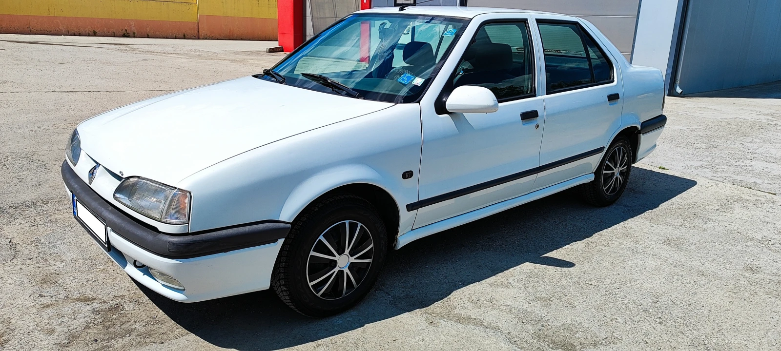 Renault 19, снимка 4 - Автомобили и джипове - 55707266