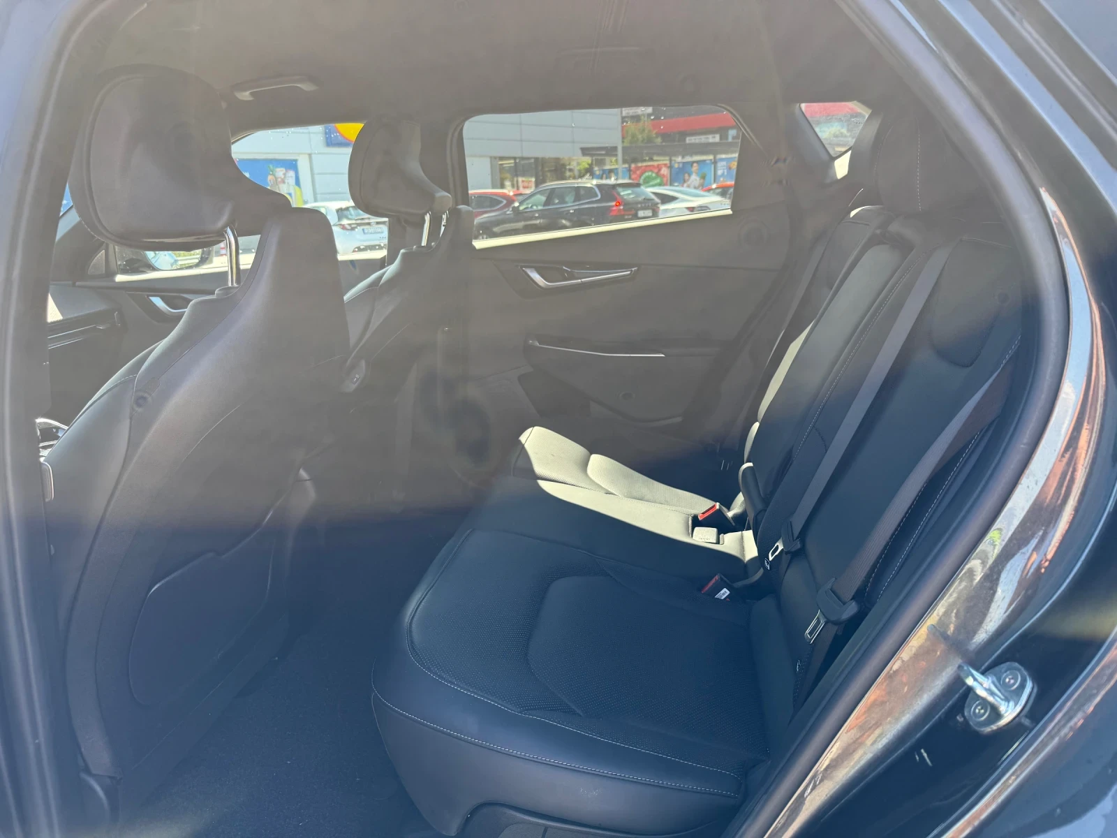 Kia EV6, снимка 10 - Автомобили и джипове - 55747331