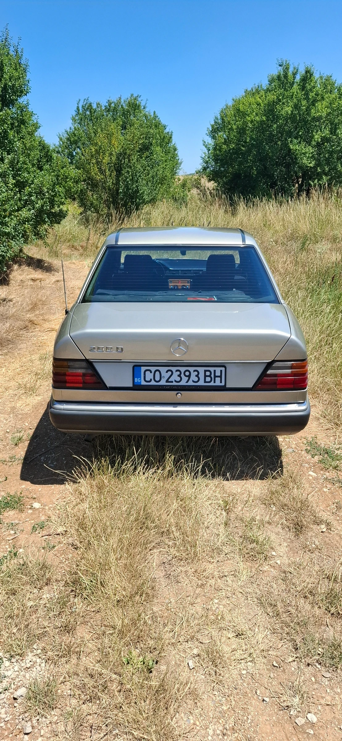 Mercedes-Benz 200, снимка 14 - Автомобили и джипове - 55847558