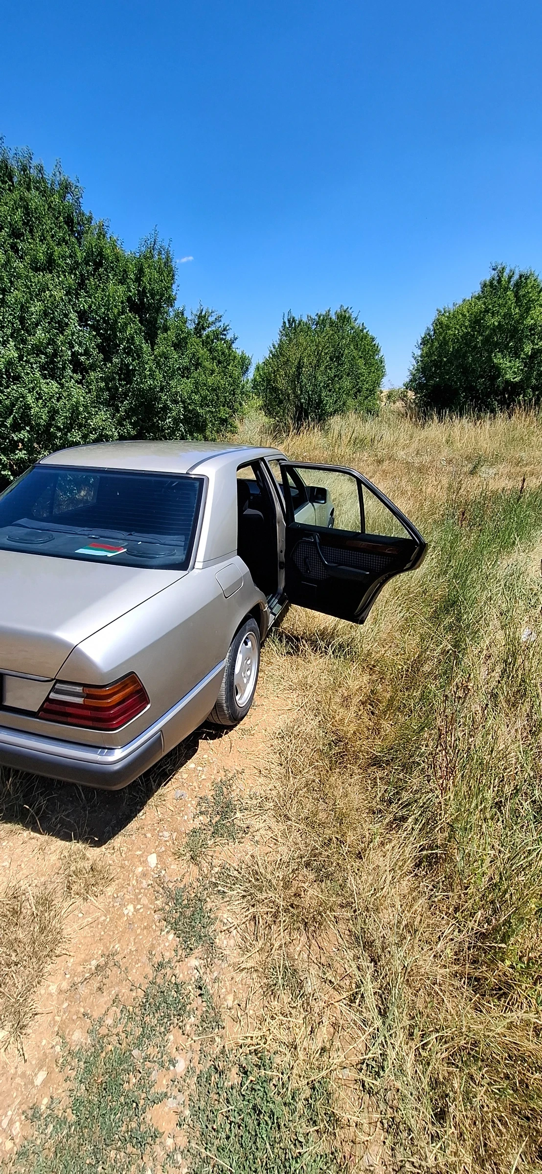 Mercedes-Benz 200, снимка 3 - Автомобили и джипове - 55847558