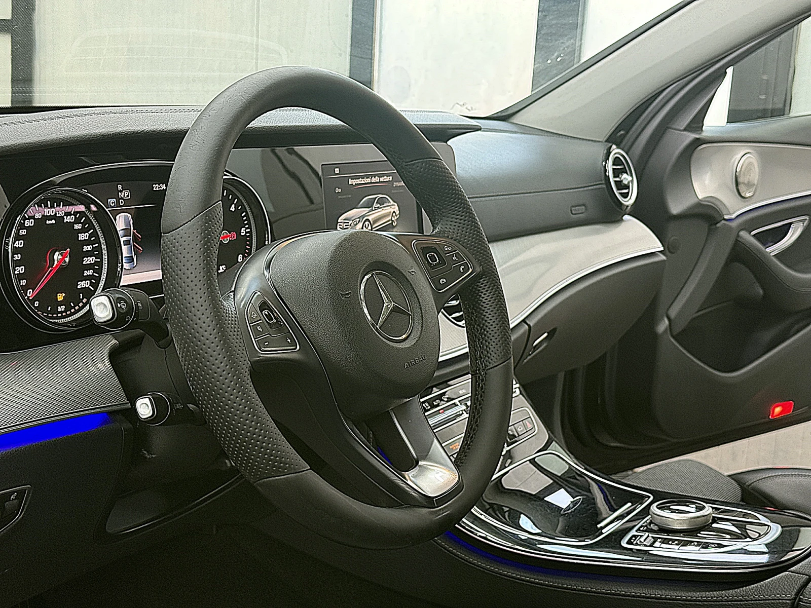 Mercedes-Benz E 220 BRABUS/9gt/KeylessGo/СОБСТВЕН ЛИЗИНГ, снимка 14 - Автомобили и джипове - 55989323
