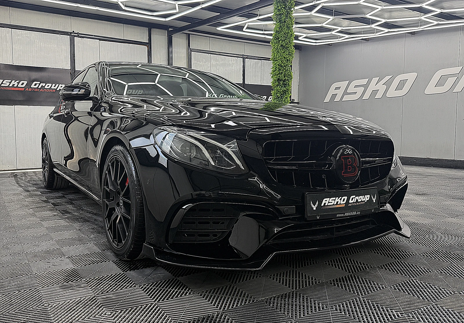 Mercedes-Benz E 220 BRABUS/9gt/KeylessGo/СОБСТВЕН ЛИЗИНГ, снимка 3 - Автомобили и джипове - 55989323